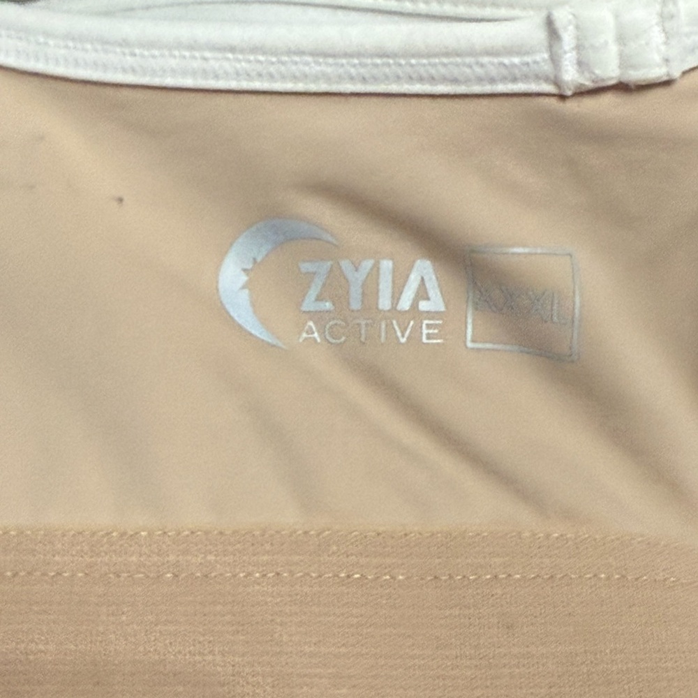 Zyia Active White Grid Tank Size XXXL. - Picture 7 of 9